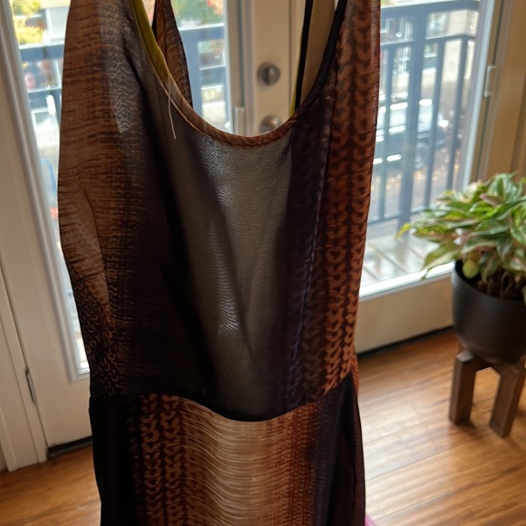 Spaghetti strap summer dress. - Picture 4 of 4